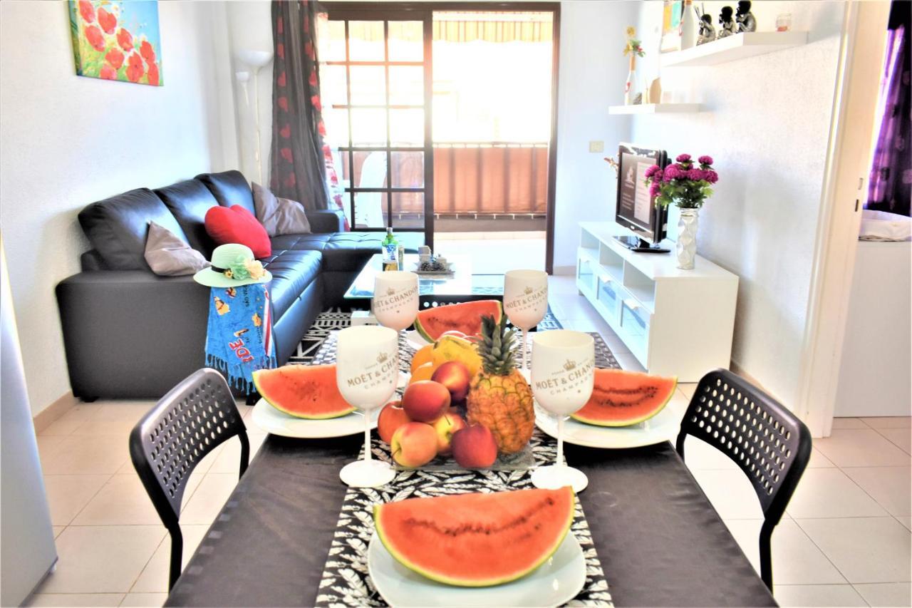 Cozy Apartment Tenerife South Wifi & Pool コスタ・デル・シレンチオ エクステリア 写真