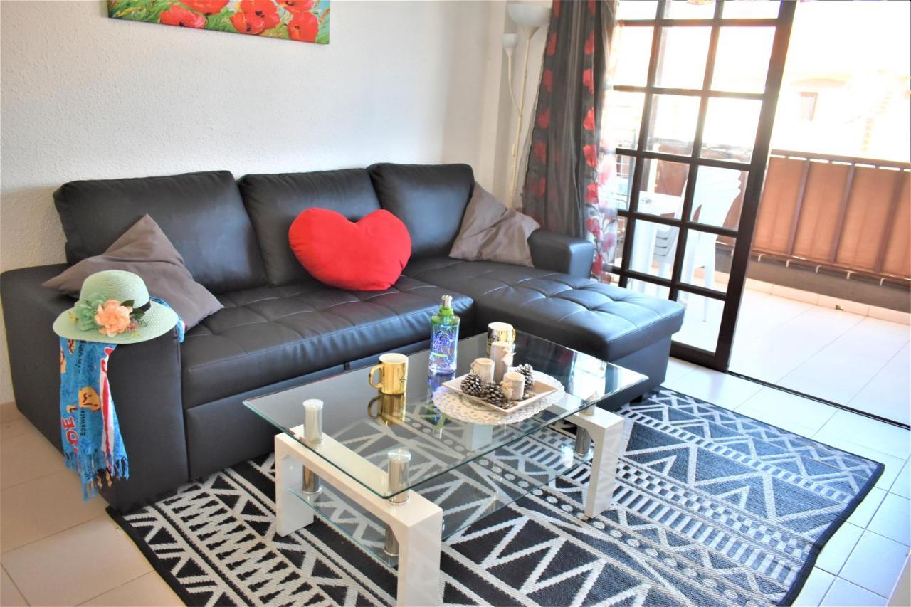 Cozy Apartment Tenerife South Wifi & Pool コスタ・デル・シレンチオ エクステリア 写真